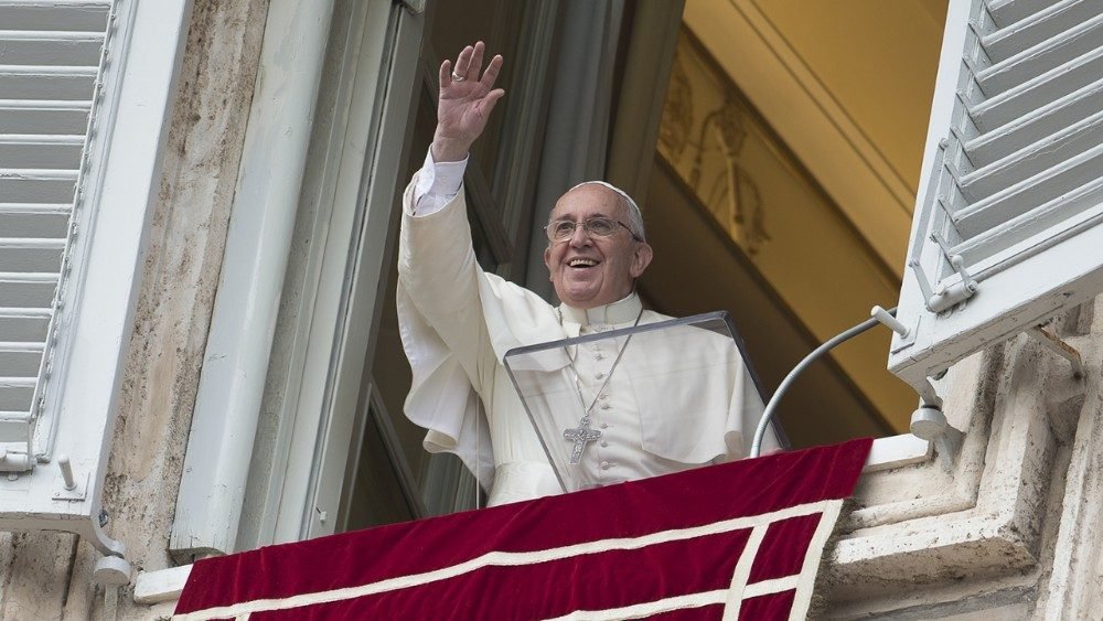 Ángelus del Papa: Nuestra historia está firmemente en manos de Dios￼
