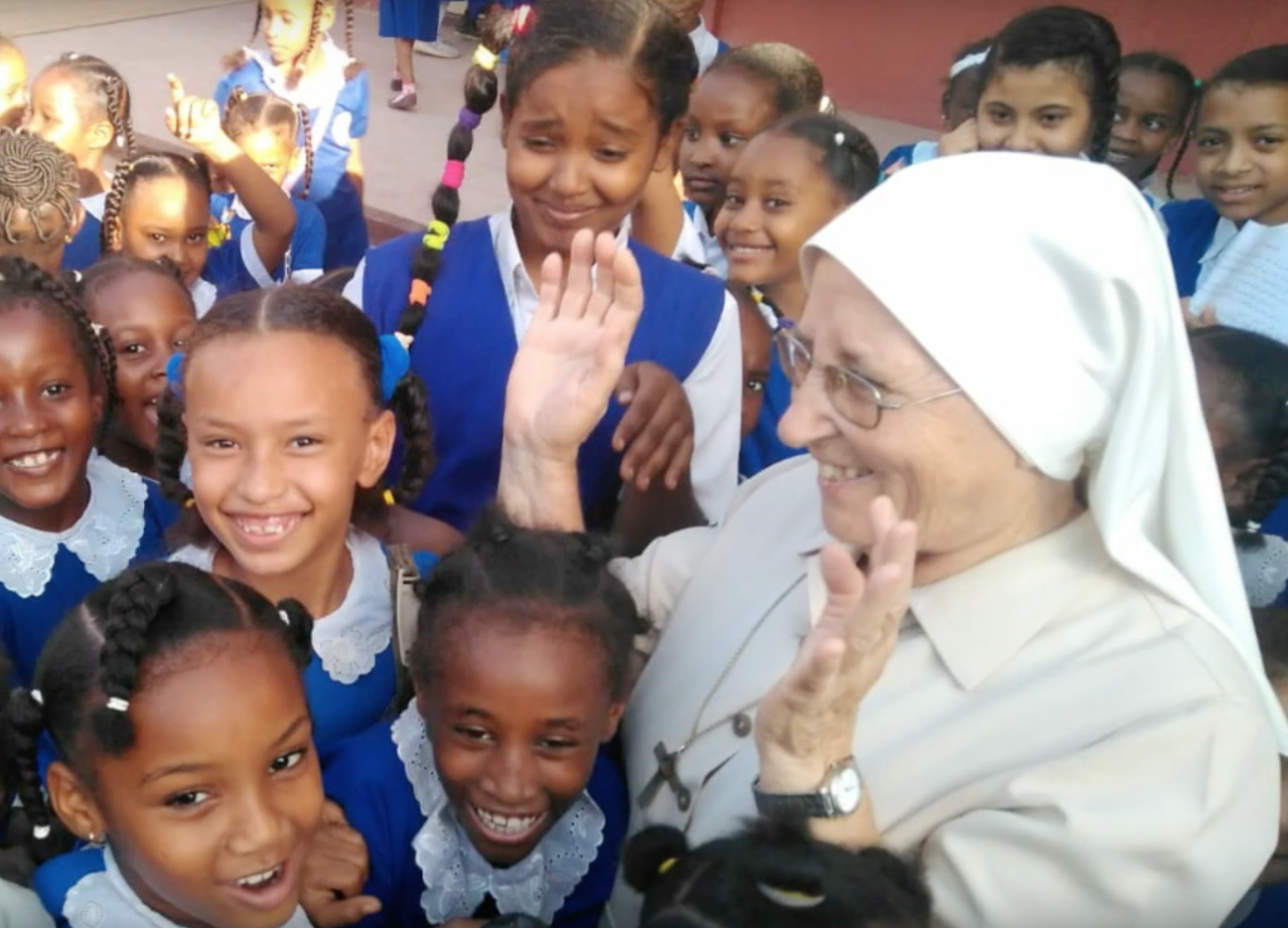 Conchita López, misionera en Sudán, distinguida con la Cruz de Isabel la Católica