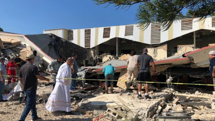Colapso del techo de Iglesia en Ciudad Madero, monseñor Álvarez Cano pide oración