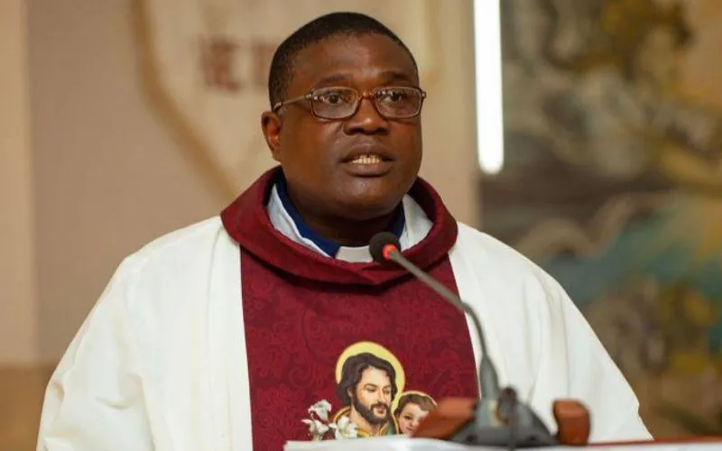 La «sutil» persecución del cristianismo en Gambia