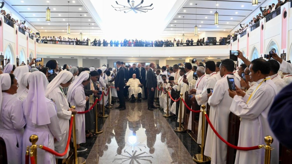 El Papa en Timor Oriental: «El Evangelio tiene la fuerza de generar una sociedad nueva»