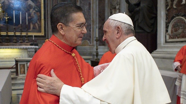 «El cardenal Ayuso trabajó por la fraternidad entre pueblos y religiones»: Francisco