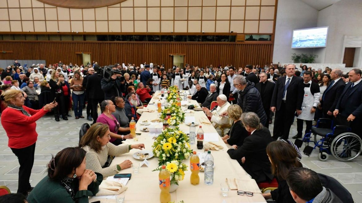 Jornada Mundial de los Pobres: el Papa almorzará con mil 300 personas necesitadas