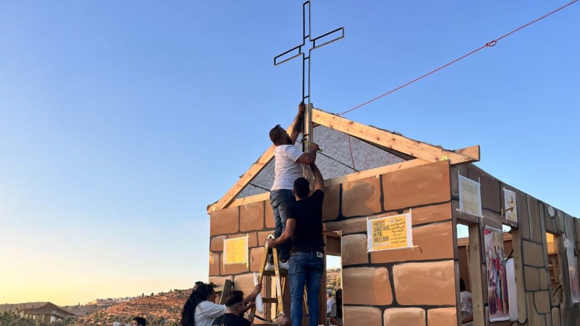 «Mujer, Iglesia, Mundo»: Belén, la tierra sagrada y el hogar perdido