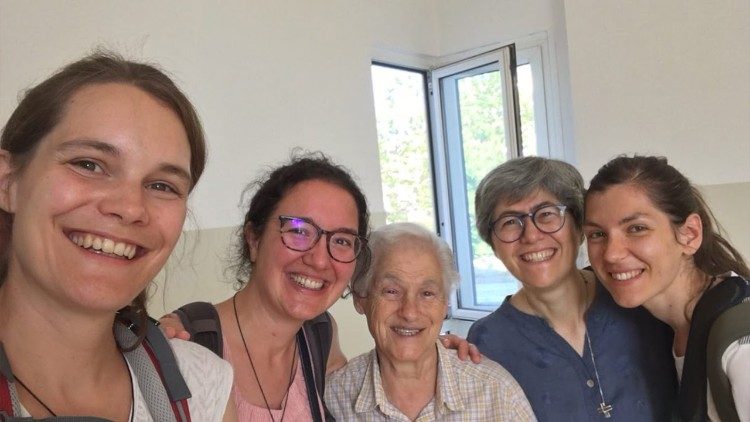 La misión no termina con la edad: escuchar es la primera forma de amor