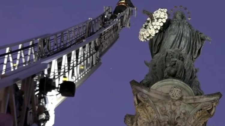 León XIV: María, primer destello de la salvación, faro de esperanza y modelo de fe