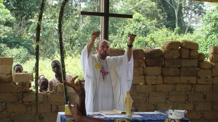 Misionero y obispo en República Centroafricana: «El Evangelio debe producir vida»
